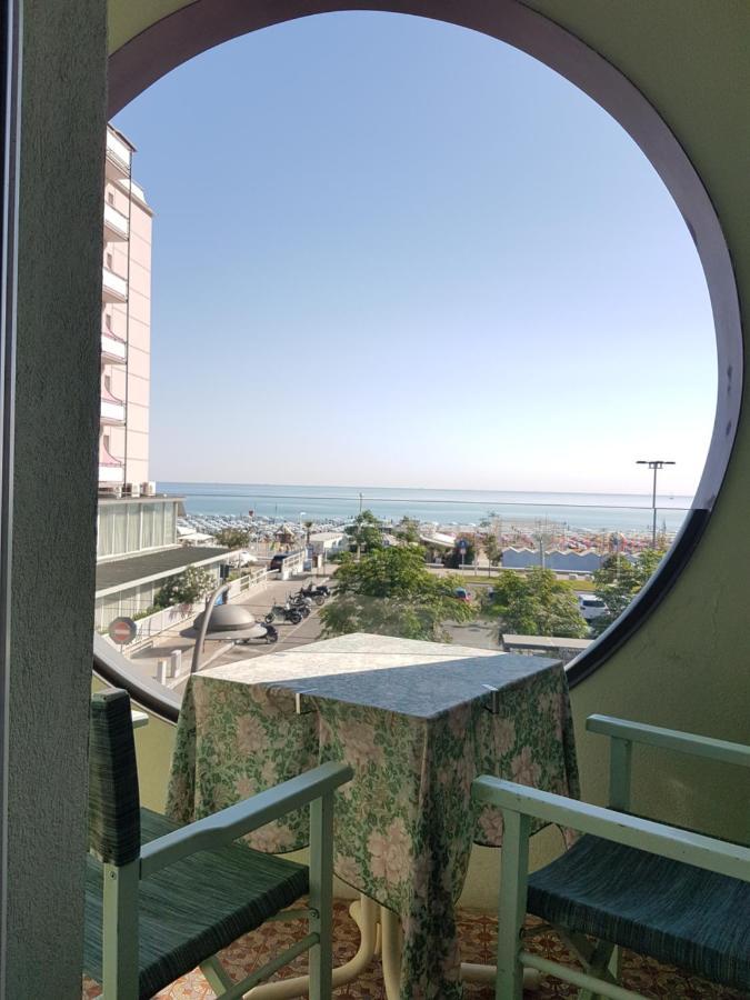 Hotel Sorriso - Molto Piu Di Una Stella Riccione Exterior photo